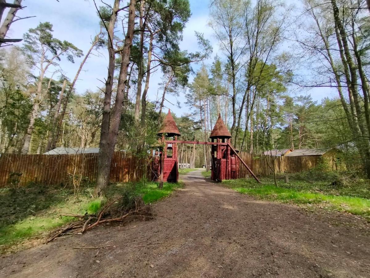 Osrodek Wypoczynkowy Skrzat Villa Pobierowo Exteriör bild